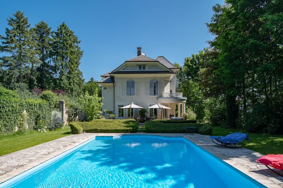 maison d'époque à divonne-les-bains