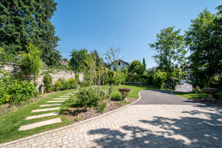 period house in divonne-les-bains