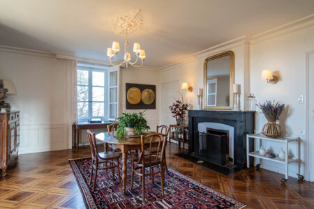 Dining room french mansion