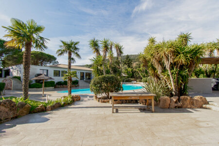 domaine corse piscine