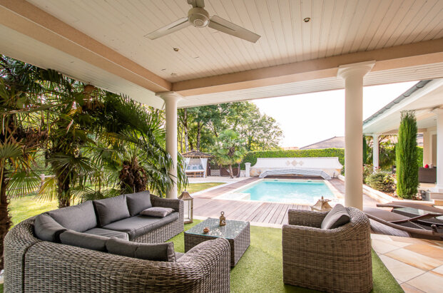 Architect-designed villa with pool and private woods