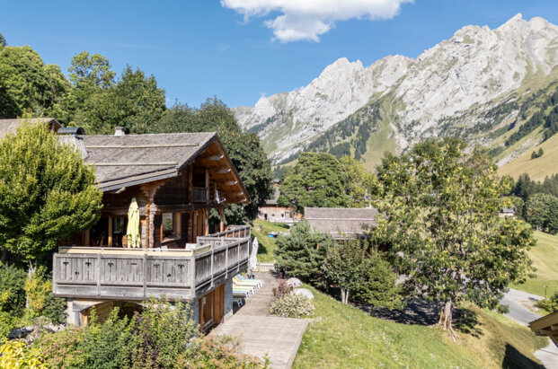 Chalet au cadre unique, face à la chaîne des Aravis