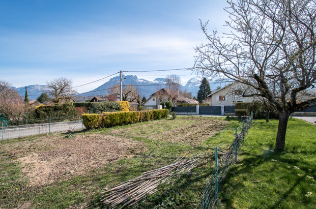Terrain constructible de 600 m2 proche lac et centre St-Jorioz