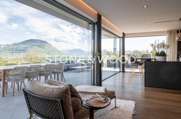 Modern villa with stunning mountain views