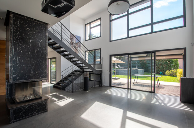 Beautiful villa with panoramic views over Geneva