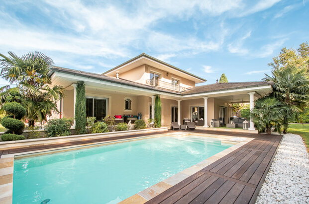 Architect-designed villa with pool and private woods
