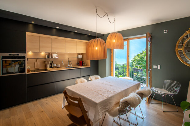 Appartement moderne avec vue lac et montagnes à Annecy