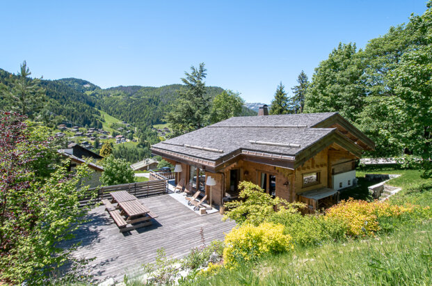 Chalet d'exception à La Clusaz avec accès direct aux pistes