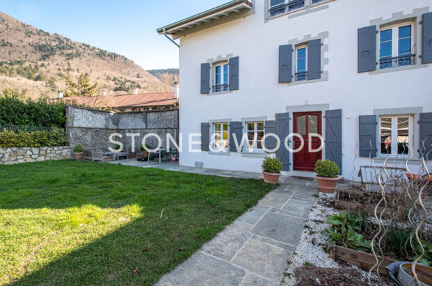 Magnifique maison de village avec jardin à Collonges-sous-Salève