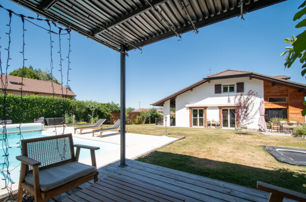 Family home in a quiet residential environment