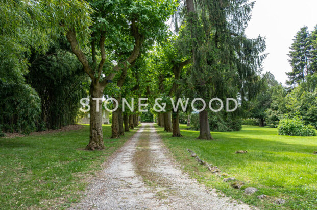 Domaine d'exception avec vue sur le lac