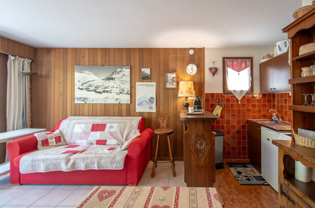 Studio cabine skis aux pieds au Chinaillon