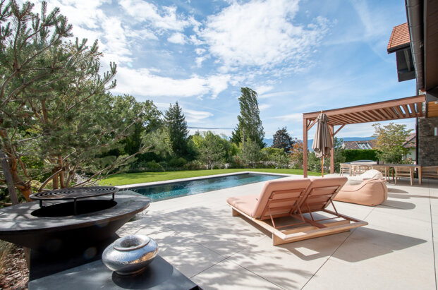 Magnifique villa contemporaine proche frontière suisse