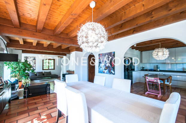 Ferme rénovée avec un grand terrain