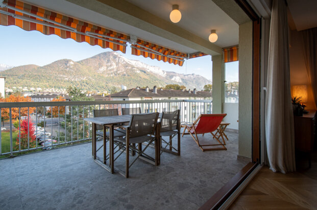 Appartement au coeur du Triangle d’or, à deux pas du lac et des Galeries Lafayette