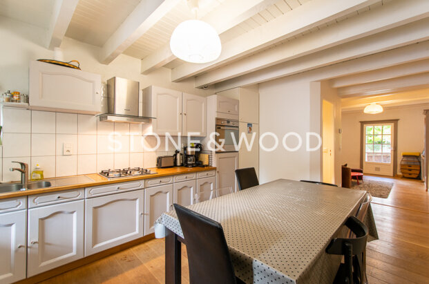 Maison de village en triplex d'environ 86 m2 à Annecy-Le-Vieux