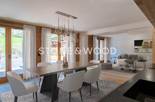 3-beds flat with large terrace and mountain view
