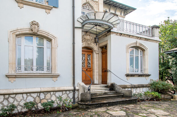 Beautiful 1900s mansion in St-Julien-en-Genevois