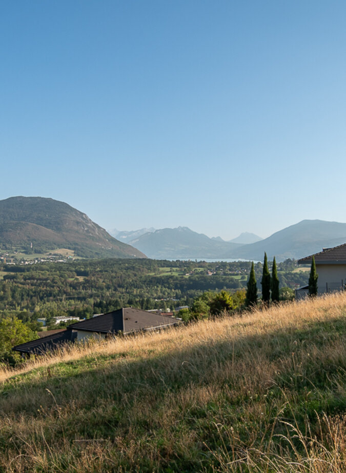 Parcelle constructible avec vue lac et montagnes
