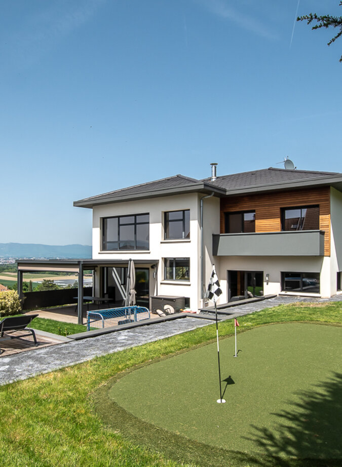 Beautiful villa with panoramic views over Geneva