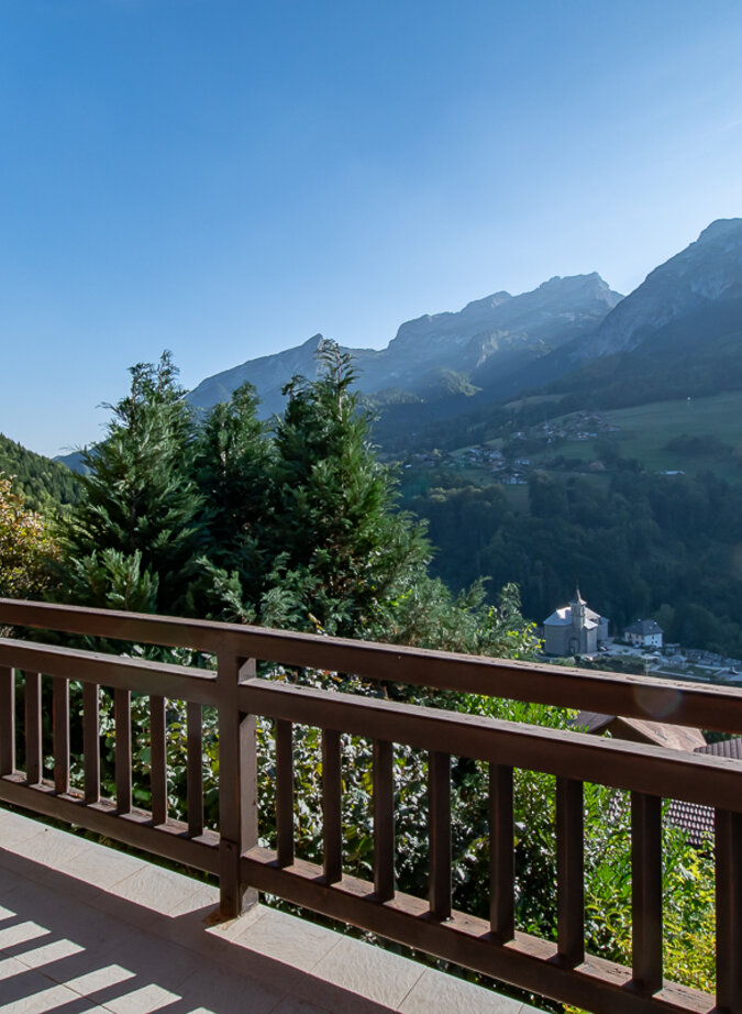 Chalet lumineux avec vue panoramique sur la Tournette
