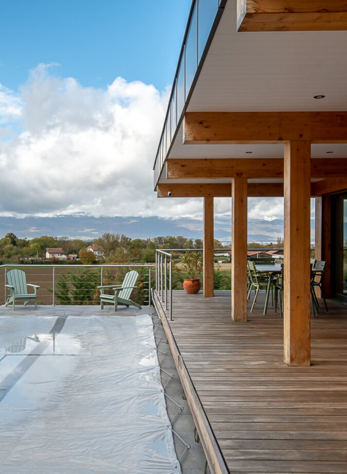 Contemporary villa with panoramic views of Geneva