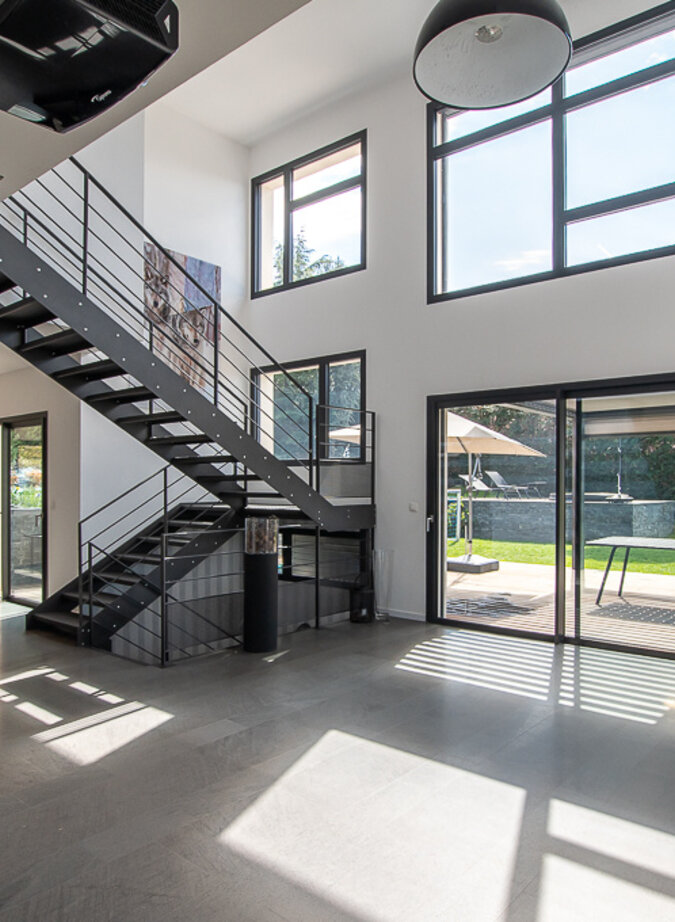 Beautiful villa with panoramic views over Geneva