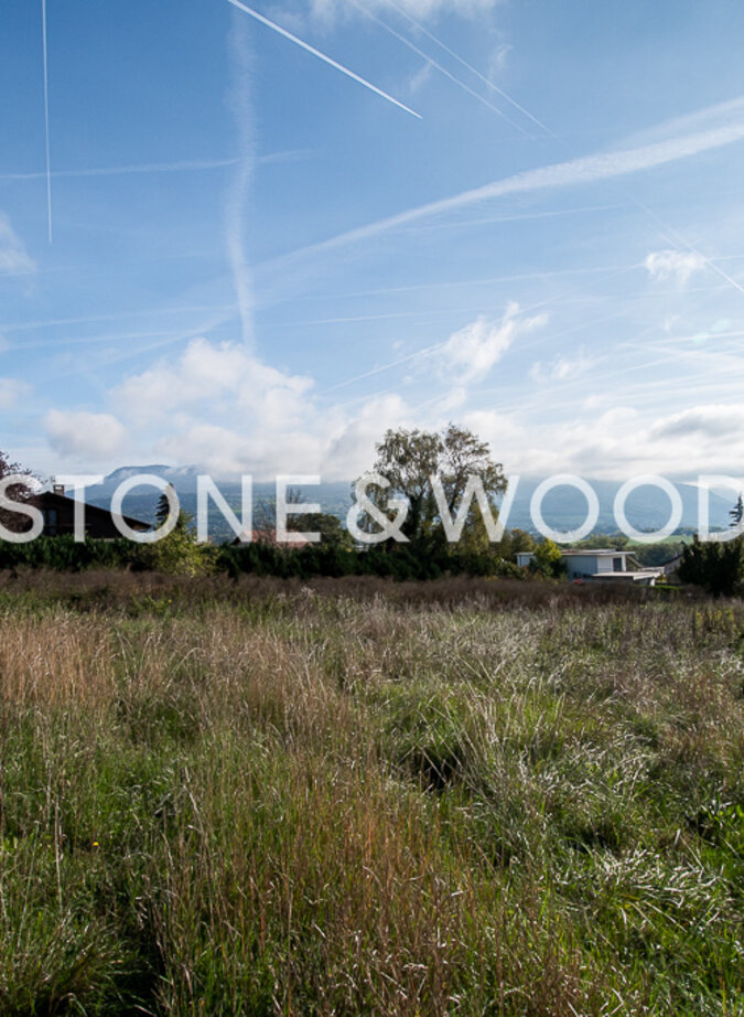 Terrain constructible de 1'956 m2