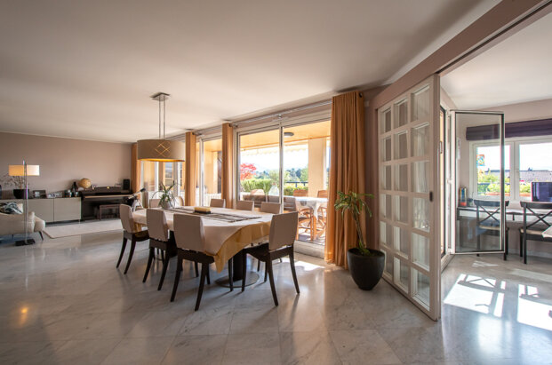 Top-floor 5-beds flat with terrace in Saint Julien-en-Genevois