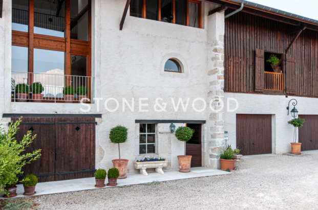 Magnifique ferme rénovée avec vue dégagée sur les Alpes